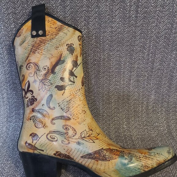 RainBops by Bee Hive Cowboy boot style rain boots size 9 women's - Picture 9 of 10